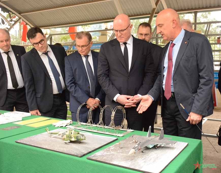 Russian Deputy PM visits Vietnam – Russia Tropical Centre